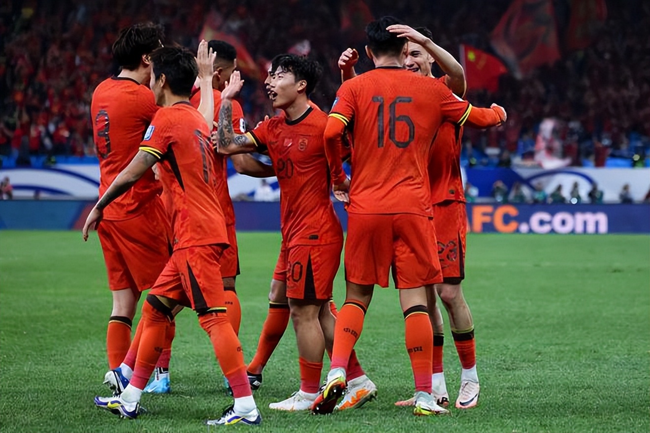 包含尴尬！国足面对日本已27年不胜总战绩为6平11负的词条
