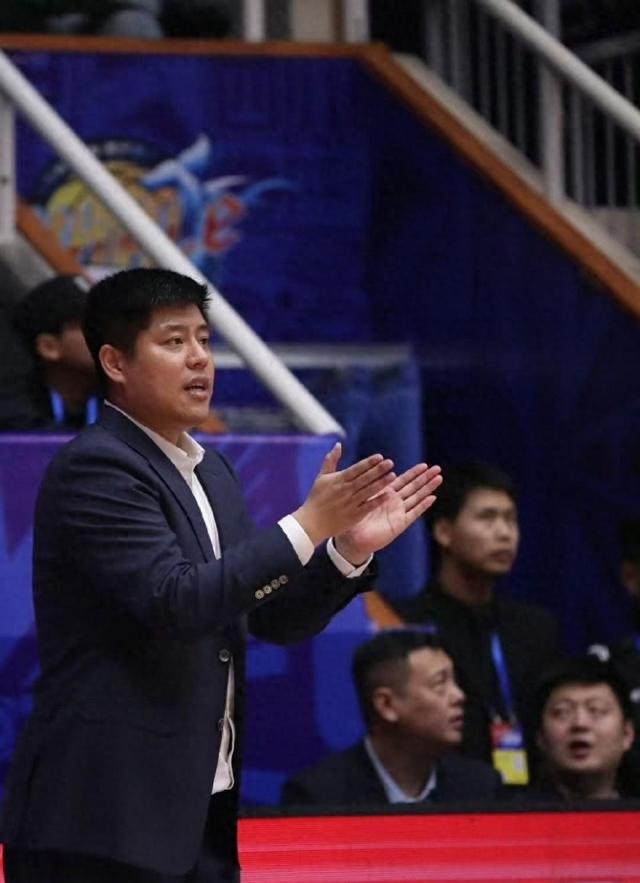 安博体育-鹿岛鹿角防守体系调整，力求守住关键战局(鹿岛鹿角球员名单)