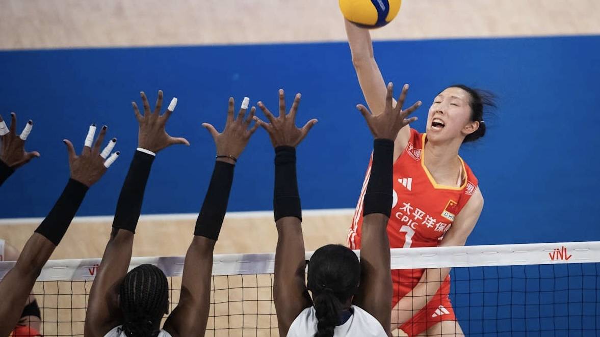 世联常规赛-中国女排2单项技术第1吴梦洁3环节进前10(中国女排世联阵容6换4 刁琳宇高意段放郑益昕回国)