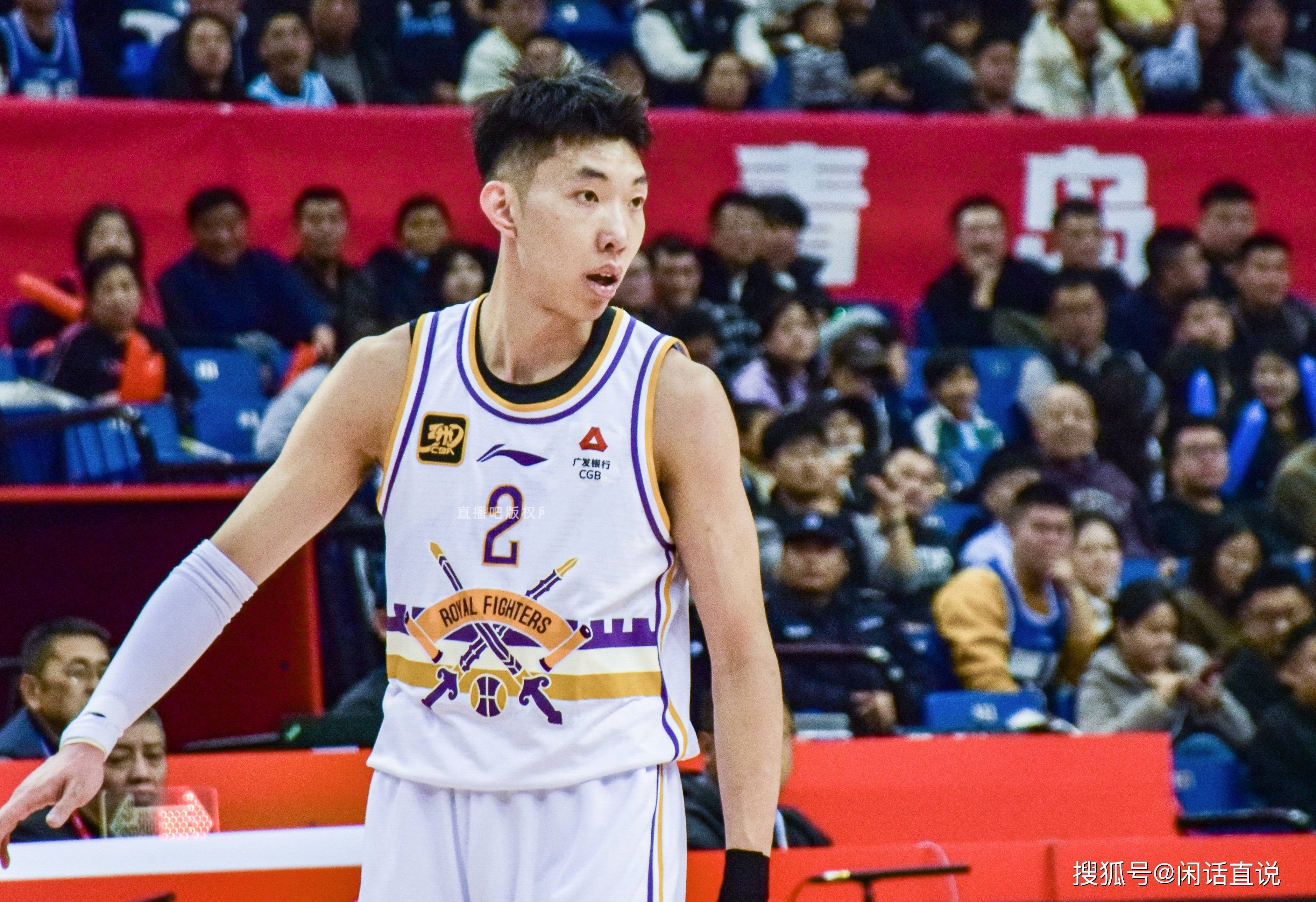 周琦15+9首钢胜深圳郭艾伦40分广州不敌北控(周琦vs郭艾伦)